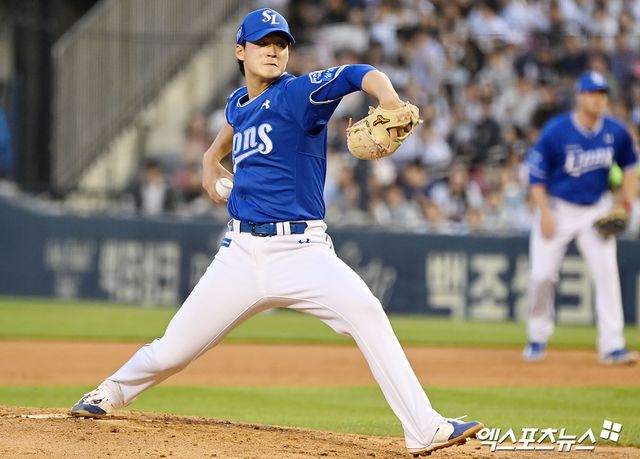 삼성 라이온즈 이호성이 지난해 정규시즌 경기에 등판해 투구하고 있다. 엑스포츠뉴스 DB