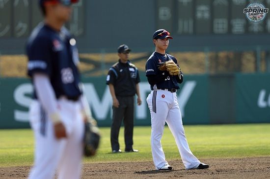 두산 베어스 내야수 박준영이 1일 오릭스전에 선발 출전해 3타수 2안타 1타점으로 팀의 10대 6 승리에 힘을 보탰다. 두산 베어스 