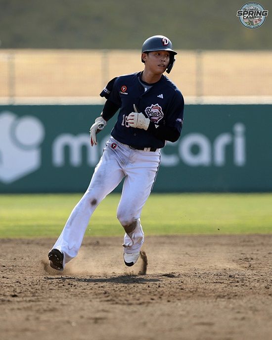 두산 베어스 내야수 박준영이 1일 오릭스전에 선발 출전해 3타수 2안타 1타점으로 팀의 10대 6 승리에 힘을 보탰다. 두산 베어