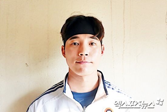 두산 베어스 내야수 박준영이 1일 오릭스전에서 멀티히트 경기를 펼친 뒤 인터뷰에 응하고 있다. 미야자키 김근한 기자