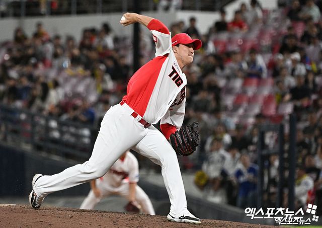 KIA 투수 정해영은 다가올 2025시즌에도 마무리 투수로 나설 전망이다. 세이브왕 출신 조상우와 함께 시너지 효과를 내려 한다. 엑스포츠뉴스 DB