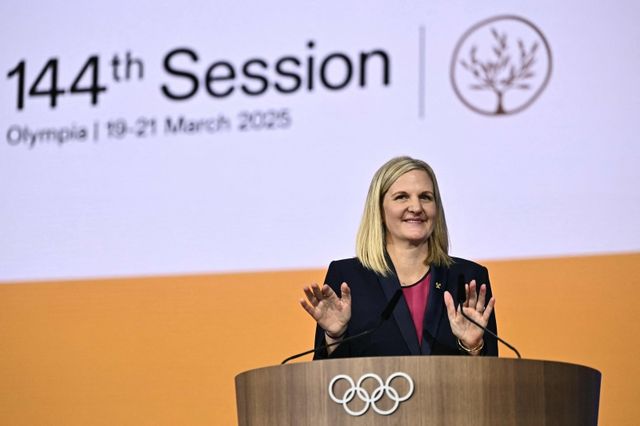 코번트리는 20일(현지시간) 그리스 코스타 나바리노에서 열린 제144차 IOC 총회에서 제10대 위원장으로 당선되며 IOC 역사상 최초의 여성, 아프리카 출신 위원장에 올랐다. 당선 소감을 밝히는 코번트리 당선인. AFP연합뉴스
