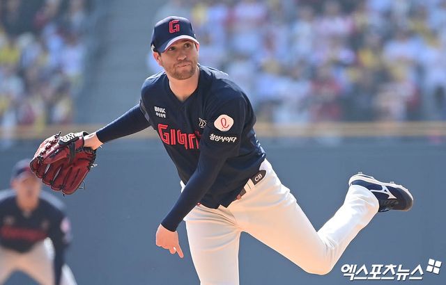 롯데 투수 반즈는 22일 잠실구장에서 열린 '2025 신한 SOL Bank KBO 리그' LG전에서 선발 등판했다. 3이닝 7실점으로 무너져 패전 투수가 될 위기에 놓였다. 잠실, 박지영 기자