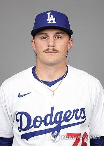 다저스 내야수 김혜성의 강력한 경쟁자가 나타난 것일까. 미국 현지는 다저스 특급 유망주 프리랜드(사진)에게 주목하고 있다. 연합뉴스 AP