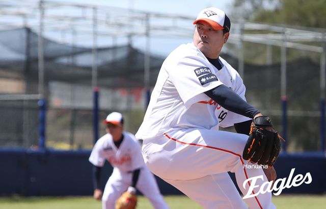 한화 이글스 류현진은 지난 시즌 KBO리그로 복귀, 28경기에 나서 158⅓이닝을 등판해 10승8패 평균자책점 3.87을 기록했다. 한화 이글스