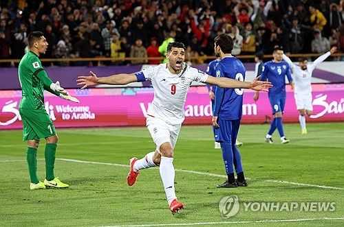 영국 매체 더선이 26일(한국시간) 4회 연속 월드컵 본선 진출에 성공한 이란이 2026 국제축구연맹(FIFA) 북중미 월드컵(캐나다-미국-멕시코 공동개최)에 출전하지 못할 가능성을 제기했다. 연합뉴스
