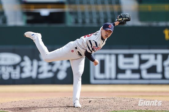 롯데 자이언츠 투수 구승민이 27일 경기를 앞두고 1군 엔트리에서 말소됐다. 롯데 자이언츠