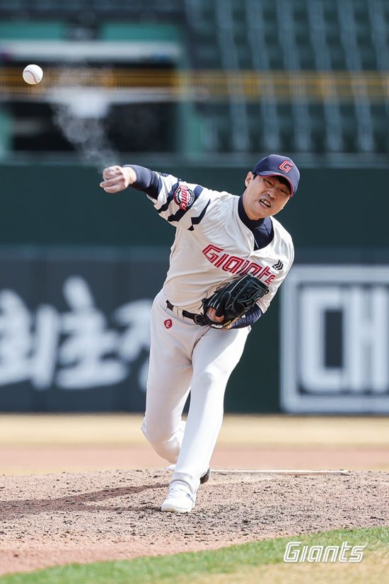 롯데 자이언츠 투수 구승민이 27일 경기를 앞두고 1군 엔트리에서 말소됐다. 롯데 자이언츠