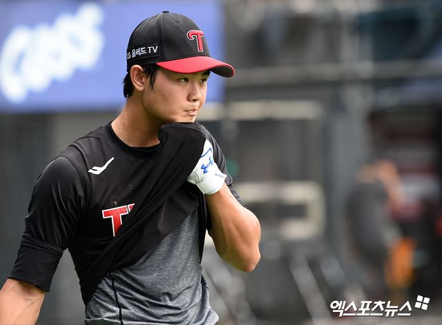 LG 내야수 이영빈은 28일 창원 NC파크에서 열릴 '2025 신한 SOL Bank KBO 리그' NC와 정규시즌 1차전을 앞두고 1군 엔트리에 합류했다. 엑스포츠뉴스 DB