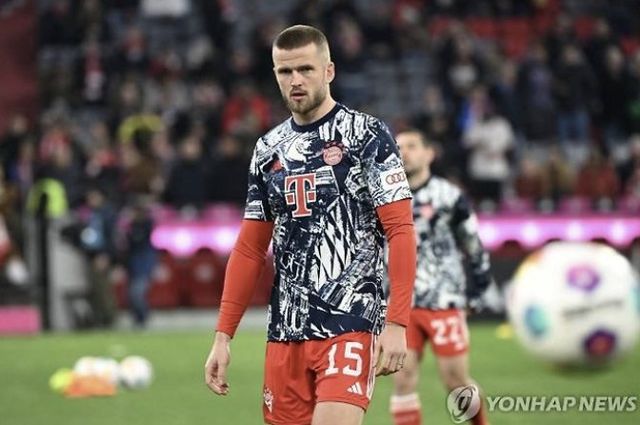 '독일 스카이스포츠'는 28일 '뮌헨은 다이어와 계약 연장을 위한 대화를 진행할 가능성을 고려하고 있다. 다이어는 내부적으로 리더격으로 평가받는 인물이다. 뮌헨은 다가오는 6월 30일 다이어와 계약이 종료된다'라고 보도했다.&nbsp;이어 독일 빌트의 축구 수석기자인 크리스티안 폴크도 자신의 독일어 팟캐스트를 통해 '다이어가 뮌헨과 1년 계약 연장에 사인할 것으로 예상된다. 계약 합의는 곧 마무리될 가능성이 있다'라고 자신했다. 다이어와 뮌헨의 1년 동행이 사실상 마무리 수순이란 얘기다. 토트넘 방출생에서 세계최고 명문 구단의 로테이션급 센터백으로 거듭나는 스토리가 곧 완성된다. 연합뉴스