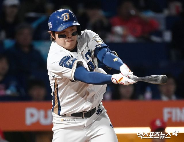 NC 외야수 권희동은 28일 창원 NC파크에서 열린 '2025 신한 SOL Bank KBO 리그' LG와 정규시즌 1차전에서 1번타자 좌익수로 선발 출전했다. 첫 타석 LG 선발 치리노스의 시속 146㎞ 투심 패스트볼에 왼쪽 손등을 맞아 교체 아웃됐다. 엑스포츠뉴스 DB