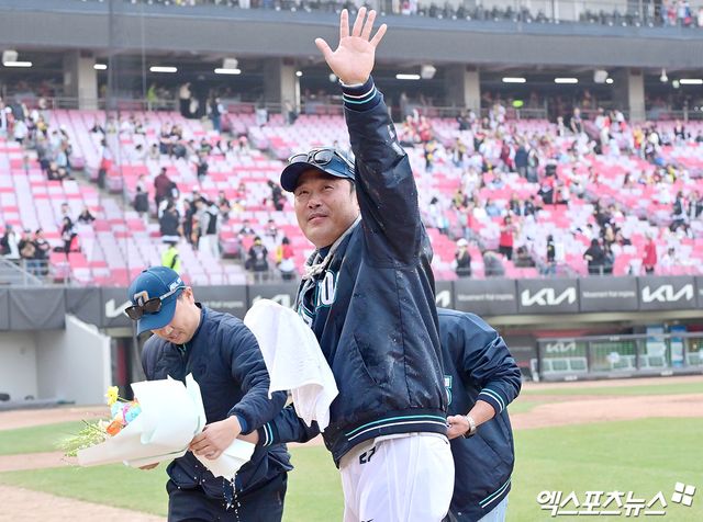 이호준 NC 감독은 28일 창원 NC파크에서 열릴 '2025 신한 SOL Bank KBO 리그' LG와 정규시즌 1차전을 앞두고 지난 22일 개막 후 일주일을 돌아봤다. 엑스포츠뉴스 DB