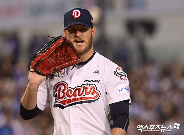 두산 베어스 투수 콜 어빈이 지난 28일 잠실 삼성전에서 선발 등판해 7이닝 무실점 쾌투로 KBO리그 데뷔 승을 거뒀다. 엑스포츠뉴스 DB