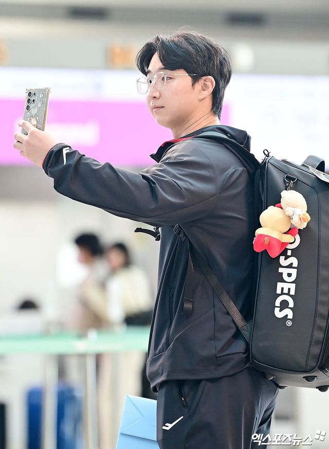 LG 투수 최채흥은 2일 기노자구장에서 열린 KT와 연습경기에서 구원 등판했다. 1이닝 무실점 삼자범퇴로 산뜻한 출발을 알렸다. 개막 전까지 직구 구위를 끌어올리려 한다. 엑스포츠뉴스 DB