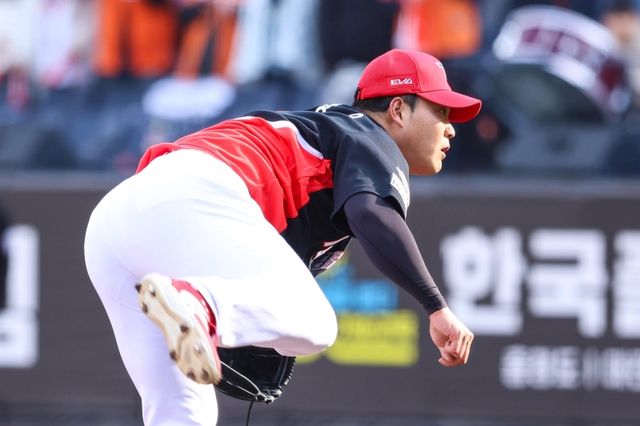 KIA는 30일 대전 한화생명 볼파크에서 열린 2025 신한 SOL Bank KBO리그 한화 이글스와의 경기에서 5-3 승리를 거두고 4연패 사슬을 끊었다. 조상우는 1⅔이닝을 퍼펙트로 막고 홀드를 챙겼다. KIA 타이거즈