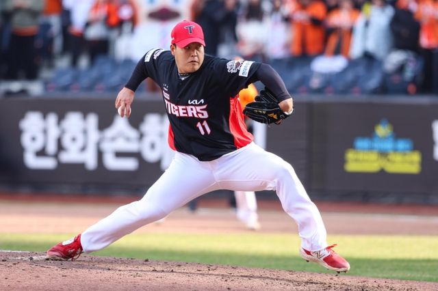 KIA는 30일 대전 한화생명 볼파크에서 열린 2025 신한 SOL Bank KBO리그 한화 이글스와의 경기에서 5-3 승리를 거두고 4연패 사슬을 끊었다. 조상우는 1⅔이닝을 퍼펙트로 막고 홀드를 챙겼다. KIA 타이거즈