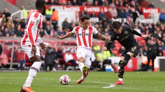 배준호와 양민혁이 30일(한국시간) 영국 스토크에 있는 브리타니아 스타디움에서 열린 2024-2025시즌 잉글랜드 챔피언십(2부) 39라운드 맞대결에서 나란히 득점포를 가동했다.&nbsp;QPR