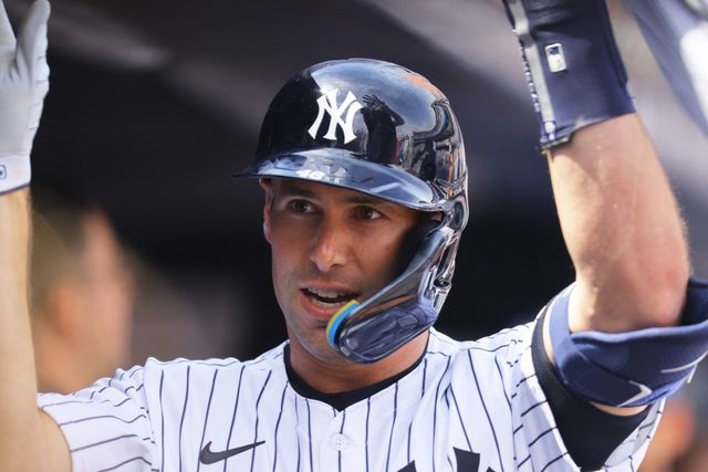 뉴욕 양키스가 30일 미국 뉴욕주 브롱스에 위치한 양키스타디움에서 열린 2025 MLB 밀워키와의 홈경기에서 20-9로 승리했다. 양키스 폴 골드슈미트가 1회말 리드오프 홈런을 때려낸 뒤 기뻐하고 있다. AFP 연합뉴스