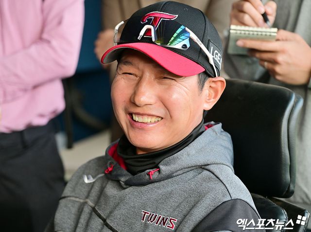 염경엽 LG 감독은 지난 28일 창원 NC파크에서 열린 '2025 신한 SOL Bank KBO 리그' NC전을 앞두고 구원 투수 장현식의 콜업 계획을 밝혔다. 엑스포츠뉴스 DB