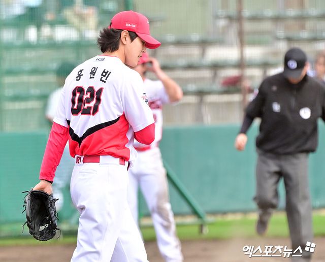 KIA 투수 홍원빈은 남다른 각오로 2025시즌을 준비하고 있다. 한때 특급 유망주였던 그는 마지막이라는 각오로 올 시즌에 돌입한다. 엑스포츠뉴스 DB