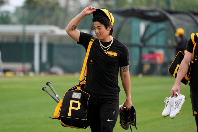 피츠버그 파이리츠 배지환이 8일 미국 플로리다주 브레이든턴에 위치한 레콤 파크에서 열린 2025 미국프로야구 메이저리그 필라델피아 필리스와의 시범경기에 7번타자 겸 중견수로 선발 출전해 2타수 2안타 2도루 1득점으로 활약했다. 배지환의 시범경기 타율은 0.545에서 0.615로 상승했다. AP 연합뉴스