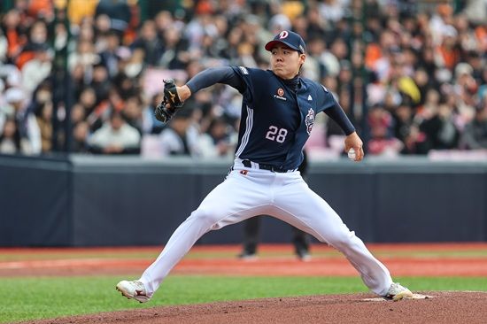 두산 베어스가 8일 시범경기 한화 이글스전에서 마운드와 타선의 고른 활약 속에 6-4로 승리했다. 두산 베어스