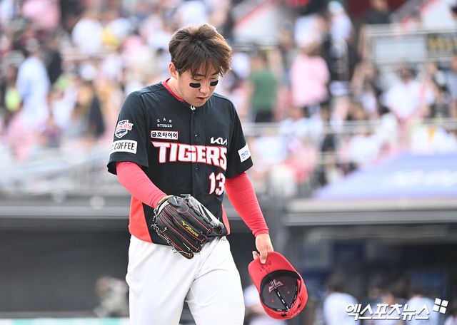 KIA 투수 윤영철은 10일 사직구장에서 열린 '2025 신한 SOL Bank KBO 리그' 롯데와 주중 3연전 마지막 경기에서 선발 등판했다. 2회말 급격하게 무너져 1이닝 6실점 해 패전 투수가 됐다. 엑스포츠뉴스 DB