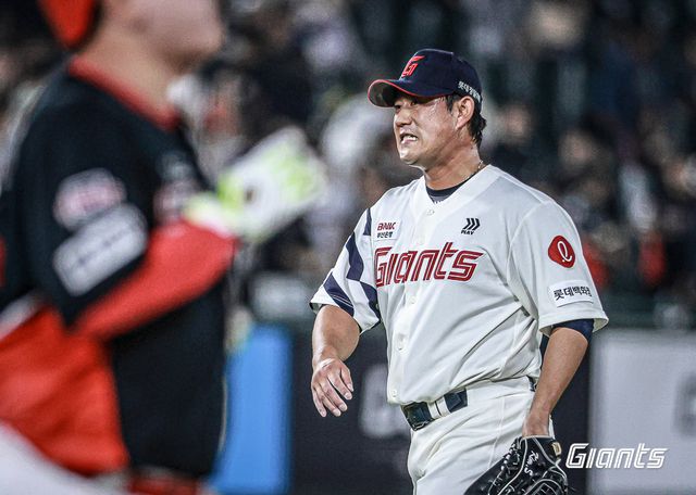롯데 투수 김상수는 10일 사직구장에서 열린 '2025 신한 SOL Bank KBO 리그' KIA와 주중 3연전 마지막 경기에서 구원 등판했다. 1⅓이닝 무실점으로 상대 타선을 제압하며 팀 승리에 힘을 보탰다. 롯데 자이언츠