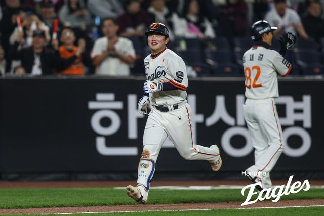 한화 이글스 문현빈이 허리 담증세로 13일 대전 한화생명 볼파크에서 열리는 2025 신한 SOL Bank KBO리그 키움 히어로즈와 팀 간 3차전 선발 라인업에서 제외됐다. 사진 한화 이글스