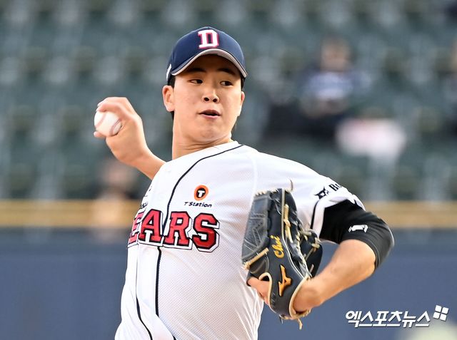두산 투수 최준호는 13일 잠실구장에서 열릴 '2025 신한 SOL Bank KBO 리그' LG와 주말 시리즈 마지막 경기를 앞두고 1군에 콜업됐다. 지쳐 있는 불펜진에 활력을 불어넣어야 한다. 엑스포츠뉴스 DB