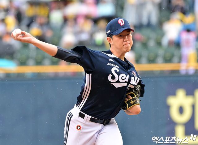 두산 투수 김유성은 지난 12일 잠실구장에서 열린 '2025 신한 SOL Bank KBO 리그' LG와 주말 3연전 두 번째 경기에서 선발 등판했다. 최고 구속 시속 151㎞ 빠른 공을 던졌지만, 효율적인 투구를 하지 못해 3⅔이닝 2실점 하며 조기 강판 됐다. 엑스포츠뉴스 DB 