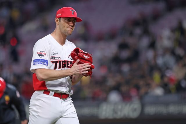 15일 오후 광주-KIA챔피언스필드에서 열린 '2025 신한 SOL Bank KBO리그' KT 위즈와 KIA 타이거즈의 경기, KIA가 KT를 1:0으로 제압하고 2연승을 달렸다. 네일은 6이닝 5피안타 1사사구 6탈삼진 무실점을 기록했다. KIA 타이거즈