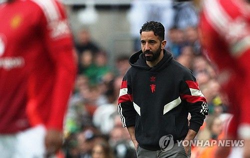 영국 BBC가 16일(한국시간) 맨유 공격수 지르크지가 햄스트링 부상으로 긴 시간 이탈해 시즌 아웃될 수 있다고 보도했다.&nbsp;연합뉴스