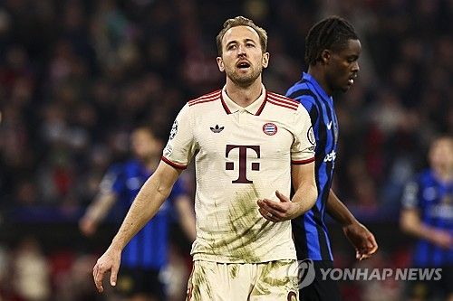 스카이스포츠 독일 기자 플로리안 플레텐베르크가 16일(한국시간) 자신의 사회관계망서비스(SNS) X를 통해 뮌헨이 케인의 백업 자원을 찾고 있다고 전했다.&nbsp;연합뉴스