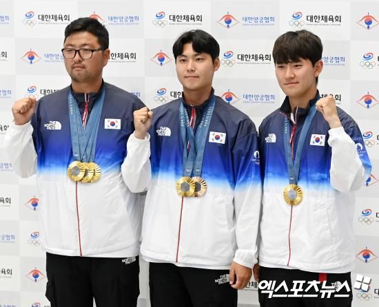 김우진(청주시청)이 18일 원주양궁장에서 진행된 2025 양궁 국가대표 최종 2차 평가전을 통해 올 시즌 남자 리커브 국가대표로 선발된 뒤, 앞으로도 계속 최고의 자리를 지키기 위해 노력하겠다고 말했다.&nbsp;엑스포츠뉴스DB