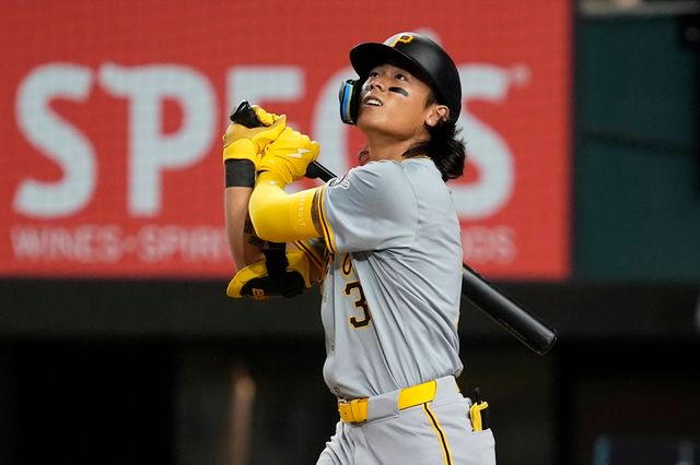 배지환은 디트로이트 타이거스 산하 트리플A 톨리도 머드헨스와의 홈 경기에서 1번 타자 중견수로 나가 4타수 무안타 1볼넷 1도루 3삼진 1득점에 그쳤다. 전날 경기에서 3안타를 몰아쳤던 배지환은 무안타 침묵 속에 트리플A 시즌 타율이 0.211로 떨어졌다. 연합뉴스