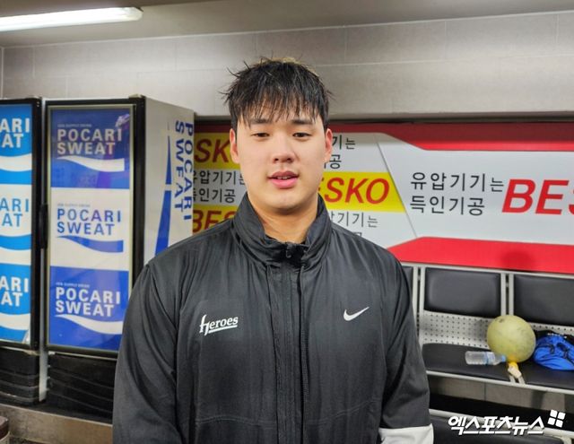 키움 히어로즈 투수 신인 좌완 정현우가 데뷔전 122구를 소화한 뒤 한 차례 등판을 건너뛰고 오는 6일 홈 데뷔전을 치를 계획이다. 엑스포츠뉴스 DB