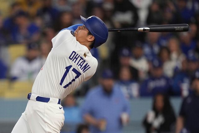 LA 다저스 오타니 쇼헤이가 2025 미국 메이저리그 정규시즌 경기에 출전해 타격하고 있다. AP 연합뉴스