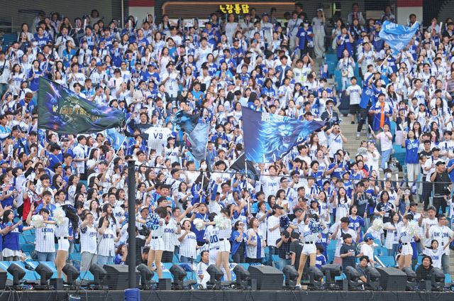 18일부터 20일까지 대구 삼성라이온즈파크에서 열린 삼성 라이온즈와 롯데 자이언츠의 주말 3연전이 모두 매진됐다. 삼성 라이온즈