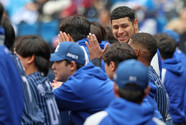 삼성 라이온즈 선발투수 아리엘 후라도가 20일 대구 롯데 자이언츠전에서 미소 짓고 있다. 삼성 라이온즈