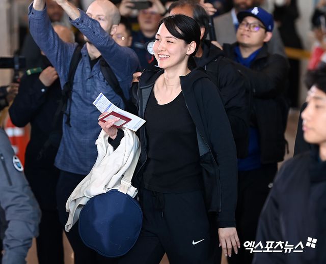 지난해 3월 남편 오타니 쇼헤이와 함께 한국을 찾았던 다나카 마미코. 사진 엑스포츠뉴스 DB