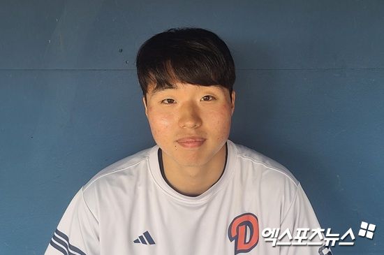 두산 베어스 신인 투수 홍민규가 2025년 신인왕에 도전하고 싶단 각오를 밝혔다. 엑스포츠뉴스 DB