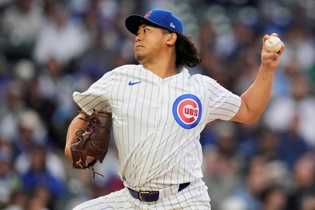 23일 미국 일리노이주 시카고의 리글리필드에서 열린 2025 미국프로야구 메이저리그 LA 다저스와 시카고 컵스의 경기, 컵스가 10회말 이안 햅의 끝내기 안타에 힘입어 11:10으로 승리했다. 컵스 선발 이마나가 쇼타가 공을 힘차게 던지고 있다. AP 연합뉴스