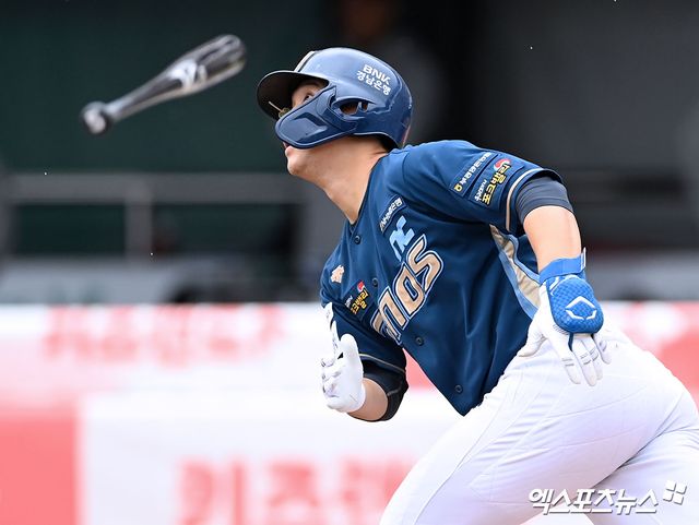 NC 내야수 서호철은 22일 잠실구장에서 열린 '2025 신한 SOL Bank KBO 리그' LG와 정규시즌 세 번째 맞대결에서 7번타자 1루수로 선발 출전했다. 2회초 홈런포와 4회초 적시타로 3타점을 기록. 공격에 활력을 불어넣었다. 엑스포츠뉴스 DB