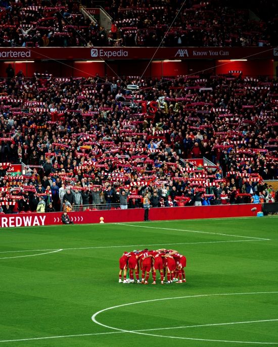 미켈 아르테타 감독이 이끄는 아스널이 23일(한국시간) 영국 런던에 있는 에미레이츠 스타디움에서 열린 크리스탈 팰리스와의 2024-2025시즌 프리미어리그 34라운드 홈 경기에서 2-2 무승부를 거뒀다.&nbsp;리버풀