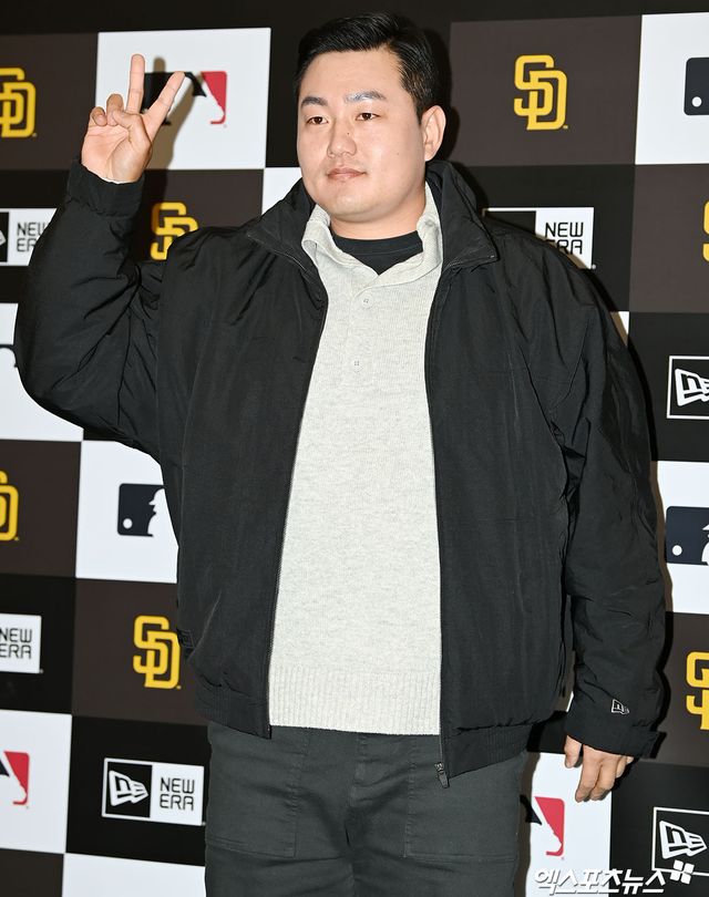 메이저리그 통산 67홈런을 기록한 최지만이 오는 5월 15일 군 입대에 돌입한다. 전역 후 2027 KBO 신인드래프트 참가를 노려볼 것으로 예상된다. 사진 엑스포츠뉴스 DB