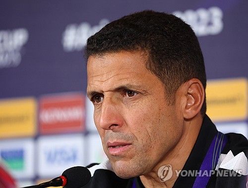 이라크 방송 '알 라비아 스포츠'가 28일(한국시간) 방송을 통해 이라크축구협회가 후세인 아무타 알자지라(UAE) 감독을 다음 주 선임할 예정이라고 보도했다.&nbsp;연합뉴스