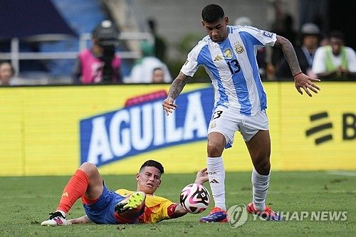 스페인 매체 '렐레보'가 지난 27일(한국시간) 로메로가 아틀레티코 마드리드의 제안을 수락했다고 보도했다.&nbsp;아틀레티코는 로메로와 함께 로드리고 벤탄쿠르도 노리고 있다. 연합뉴스