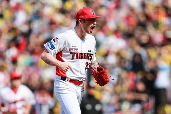 올러는 지난 26일 광주 기아 챔피언스필드에서 열린 2025 신한 Sol 뱅크 KBO리그 LG전에 선발 등판해 7이닝 1피안타 8탈삼진 2볼넷 무실점으로 팀 승리에 이바지했다. KIA 타이거즈