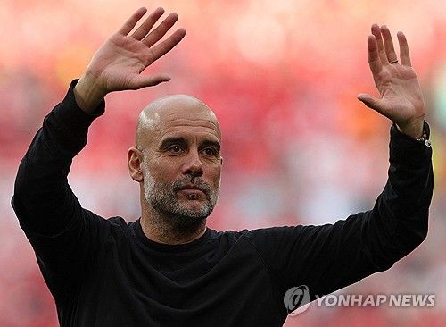 펩 과르디올라 감독이 이끄는 맨체스터 시티가 28일(한국시각) 영국 런던에 있는 웸블리 스타디움에서 열린 노팅엄 포레스트와의 FA컵 준결승전에서 2-0으로 승리했다.&nbsp; 프리미어리그에서 돌풍을 일으키는 노팅엄을 컵대회에서 만난 맨시티는 돌풍을 잠재우며 결승 진출에 성공했다. 맨시티는 지난 세 시즌 연속 결승전에 진출하면서 두 시즌 만에 우승 도전에 나선다. 연합뉴스